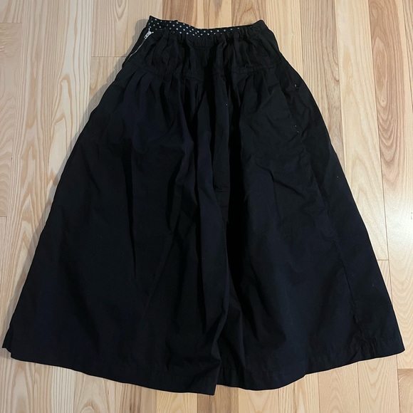 Zara Black Skirt - Picture 2 of 3